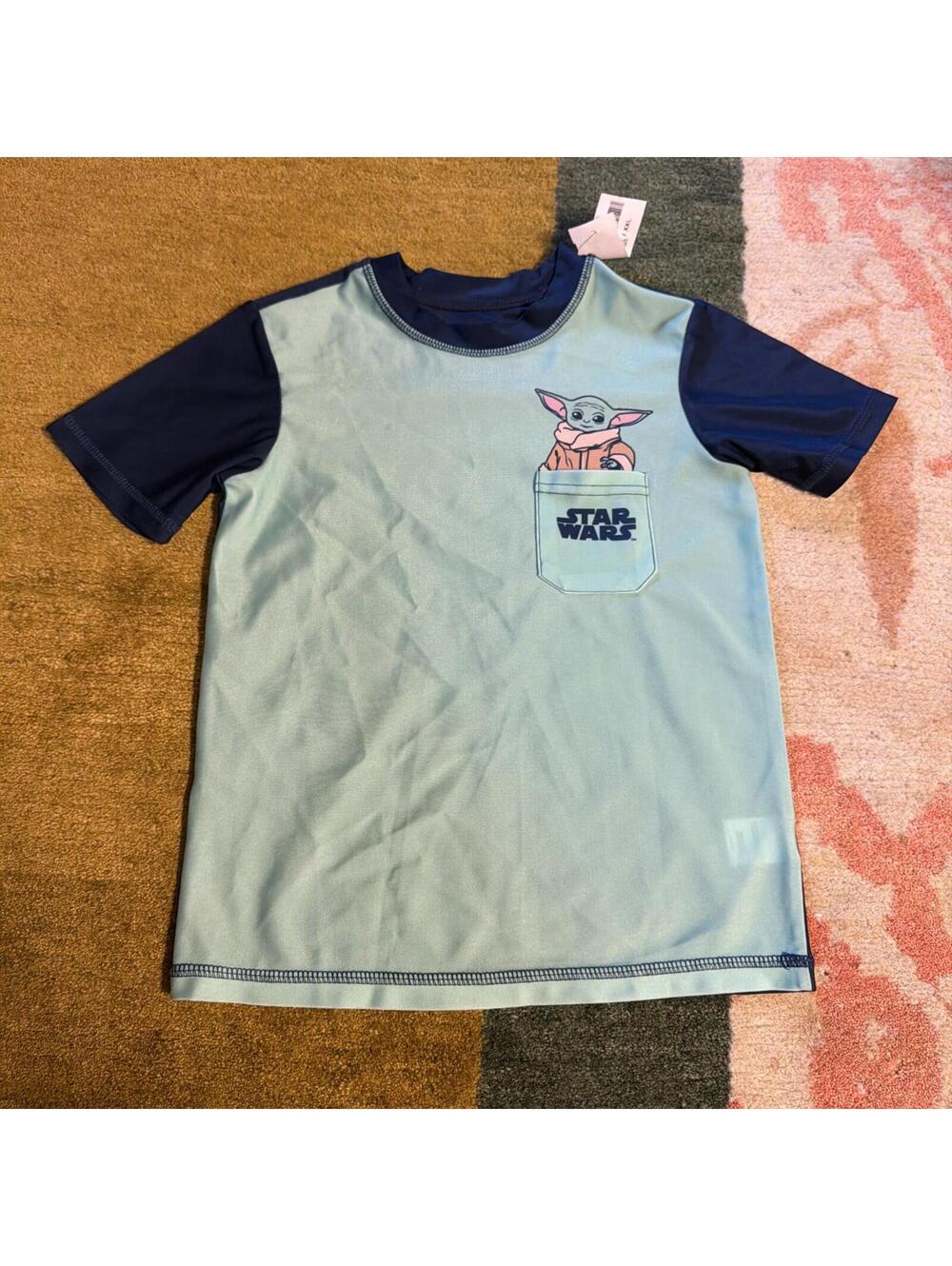 Boys Star Wars Mandalorian The Child Grogu poly-spandex shirt size Small